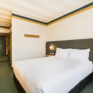 Statesman Motel
